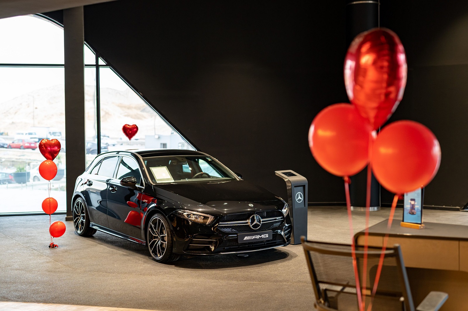 <p>Valentine’s with the stars!<br></p>